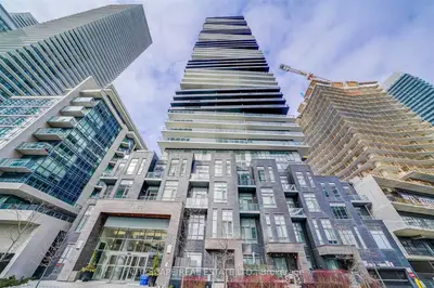 56 Annie Craig Drive 2308, Toronto W06, On M8v 0c5