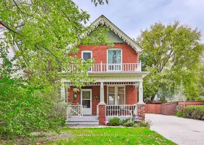 416 Reynolds Street, Oakville, On L6j 3m4