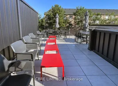 883 Islington Avenue, Toronto, On M8z 4n9