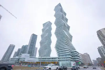 3883 Quartz Road 413, Mississauga, On L5b 0m4