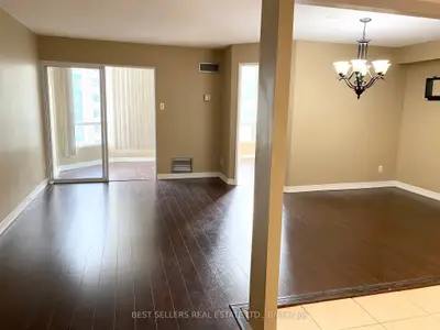 115 Hillcrest Avenue 1505, Mississauga, On L5b 3y9