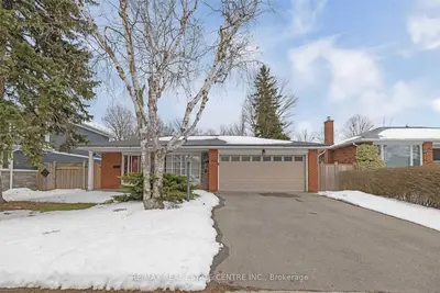 1172 Queens Avenue, Oakville, On L6h 2b5
