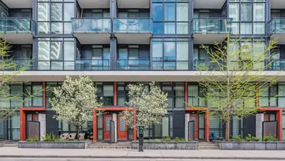 4065 Brickstone Mews Th3, Mississauga, On L5b 0g3