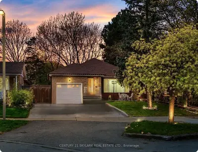 3353 Martins Pine Crescent, Mississauga, On L5l 1g3