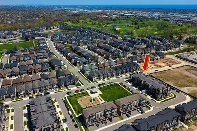 1264 Merton Road, Oakville, On L6m 5m1