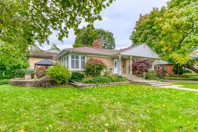 2181 Courtland Drive, Burlington, On L7r 1s2