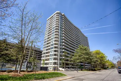 100 Quebec Avenue 1501, Toronto W02, On M6p 4b8