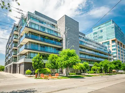 8 Fieldway Road 405, Toronto W08, On M8z 0c3