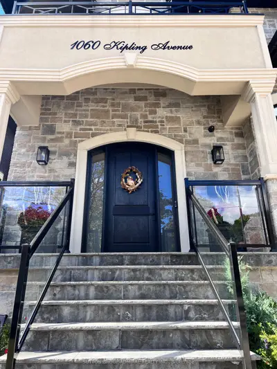 1060 Kipling Avenue, Toronto, On M9b 3l9