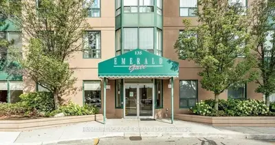 135 Hillcrest Avenue 204, Mississauga, On L5b 4b1