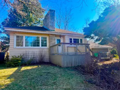 2143 Grange Drive, Mississauga, On L5b 1p4