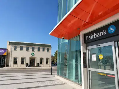 1812 Eglinton Avenue, Toronto W04, On M6e 2h6