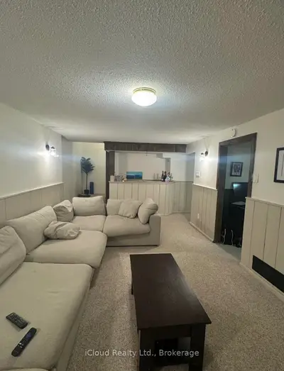 47 Parkview Place Bsmt, Brampton, On L6w 2g2