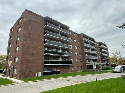 515 North Service Road 2-305, Mississauga, On L5a 1b3