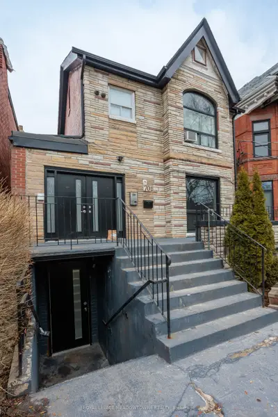 70 Melbourne Avenue, Toronto, On M6k 1k7