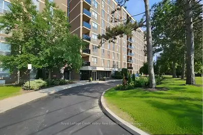 2835 Islington Avenue 209, Toronto W05, On M9l 2k2