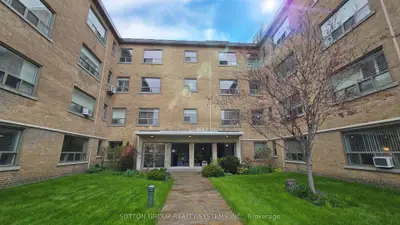 2000 Bloor Street W 315, Toronto W02, On M6p 3l2