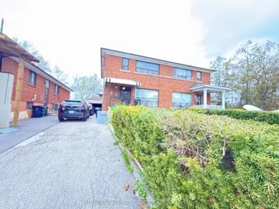 70 Fernando Road, Toronto W05, On M9m 2p6