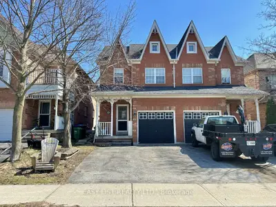 1104 Carding Mill Place, Mississauga, On L5w 1c4