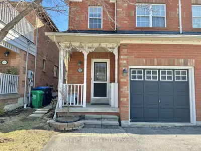 1104 Carding Mill Place, Mississauga, On L5w 1c4