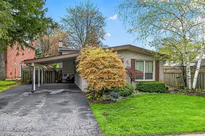 582 Woodview Road, Burlington, On L7n 3a1