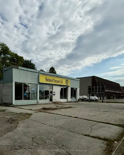 3052 New Street, Burlington, On L7n 1m5