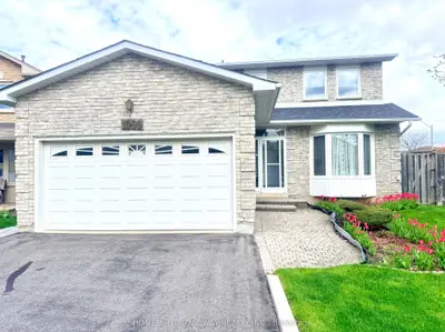 1099 Lovingston Crescent, Mississauga, On L4w 3m5