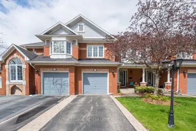 2145 Country Club Drive 27, Burlington, On L7m 4e1