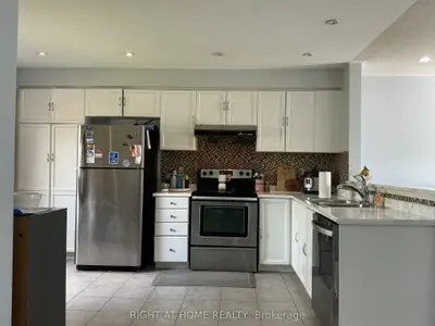 7101 Branigan Gate 17, Mississauga, On L5n 7s2