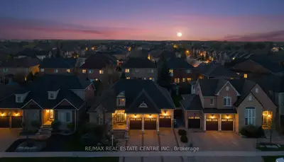 10 Eiffel Boulevard, Brampton, On L6p 1v9