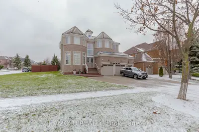 145 Hillcrest Avenue 111, Mississauga, On L5b 3z1