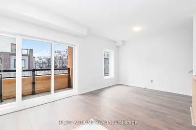 1145 Journeyman Lane 238, Mississauga, On L5j 0b5