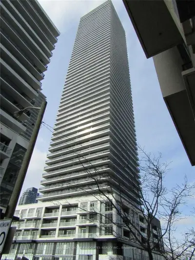 70 Annie Craig Drive 5203, Toronto W06, On M8v 0g2