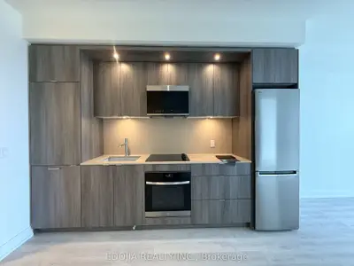 #2208 60 Central Park Roadway, Toronto W08, On, M9a 0e6