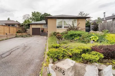 2588 Lundigan Drive Bsmt, Mississauga, On L5j 3w1