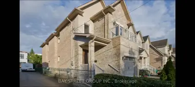 1033 Shaw Drive, Mississauga, On L5g 3z3