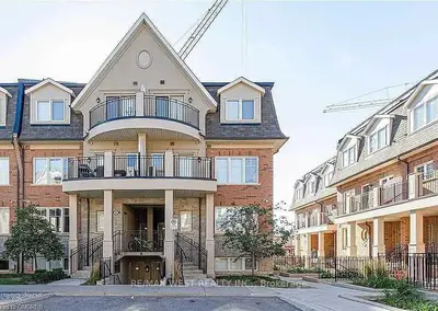 2420 Baronwood Drive 34-04, Oakville, On L6m 0j7
