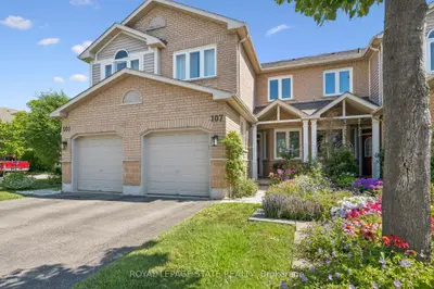 833 Scollard Court 107, Mississauga, On L5v 2b4