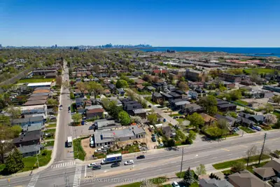 1100 Caven Street 704, Mississauga, On L5g 4n3