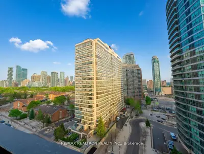 30 Elm Drive W 1011, Mississauga, On L5b 0n6