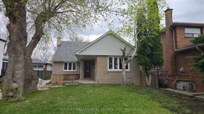 279 Cornelius Parkway Upper, Toronto, On M3k 1t6