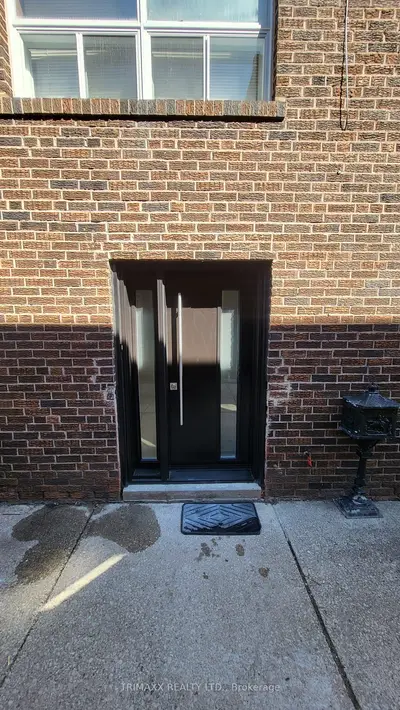 19 St Andrews Boulevard Bsmt, Toronto W09, On M9r 1v9