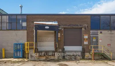 1050 Lakeshore Road E, Mississauga, On L5e 1e4