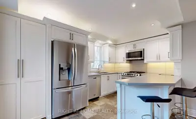 1186 Royal York Road 2, Toronto W08, On M9a 4b3