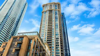 385 Prince Of Wales Drive 911, Mississauga, On L5b 0c6