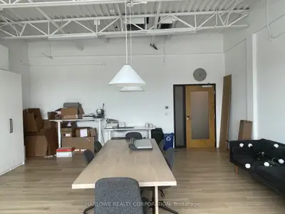 3475 Rebecca Street 213, Oakville, On L6l 6x9