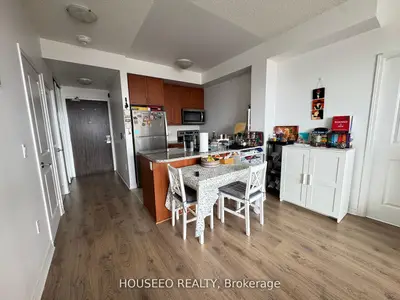 349 W Rathburn Road W 2217, Mississauga, On M6r 2e3