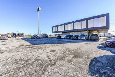 1300 E Steeles Avenue E 216, Brampton, On L6t 1a2