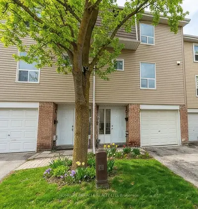40 Ellis Drive, Brampton, On L6t 4c4