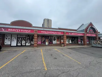 200 County Court Boulevard B02-b03, Brampton, On L6w 4k7